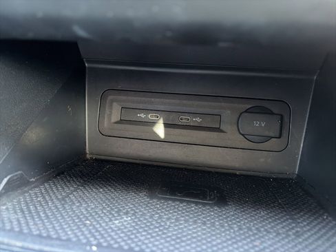 Used 2021 Volkswagen Atlas SE w/ Panoramic Sunroof Package image 18