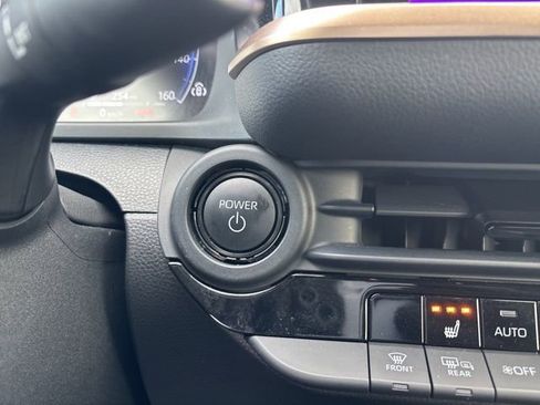 Used 2023 Toyota Crown XLE image 31