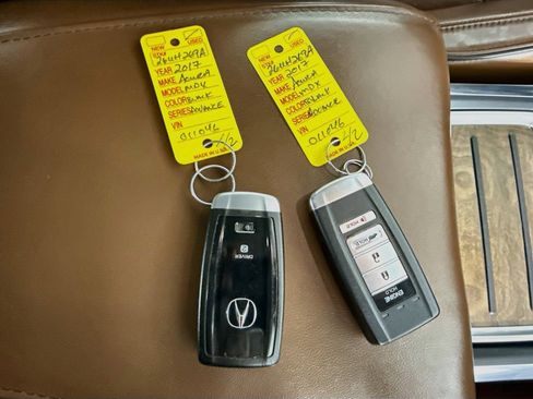 Used 2017 Acura MDX w/ Advance Package AWD/4WD image 38
