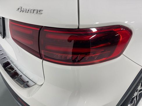 Used 2026 Mercedes-Benz GLB 250 4MATIC image 14