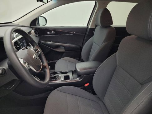 Used 2020 Kia Sorento LX FWD image 17