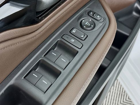 New 2026 Honda Odyssey Touring image 17