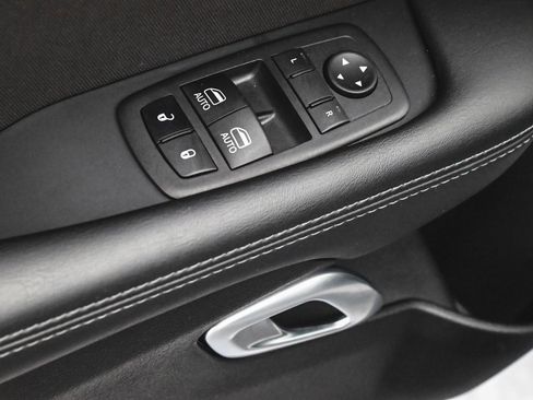 Used 2023 Dodge Challenger R/T w/ Blacktop Package image 9