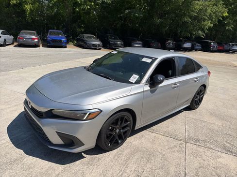 Used 2022 Honda Civic Sport image 4