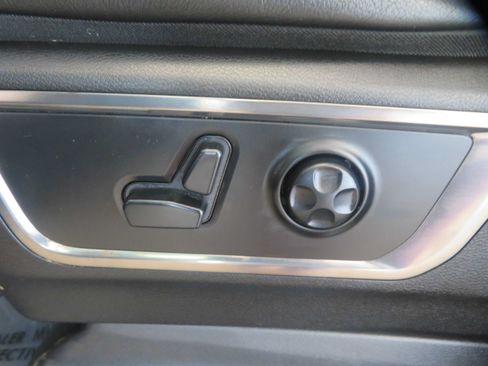 Used 2020 RAM 1500 Limited AWD/4WD image 16