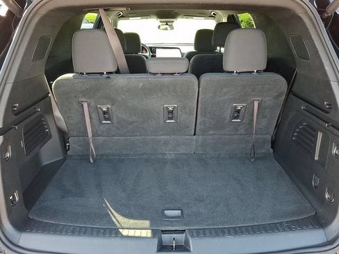 Used 2024 Chevrolet Traverse LT FWD image 23
