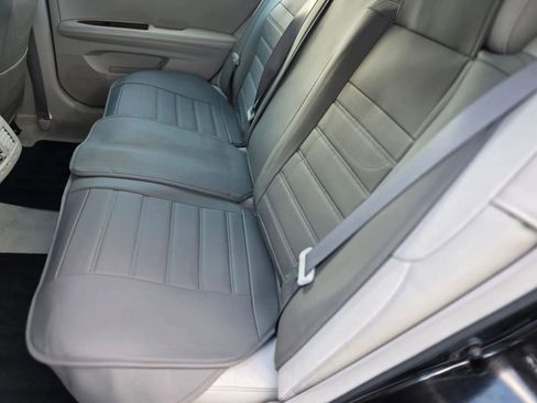 Used 2011 Toyota Avalon Limited image 9