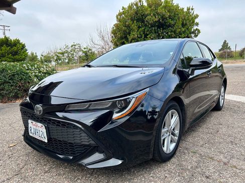 Used 2019 Toyota Corolla SE w/ Carpet Mat Package FWD image 1