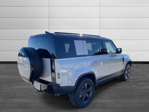 New 2026 Land Rover Defender 110 S AWD/4WD image 5
