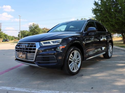 Used 2018 Audi Q5 2.0T Premium Plus w/ Premium Plus Package AWD/4WD image 3