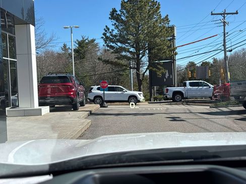 New 2026 GMC Acadia AT4 w/ Luxury Package image 19