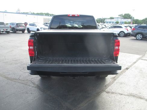 Used 2018 Chevrolet Silverado 1500 Custom w/ Custom Value Package AWD/4WD image 10