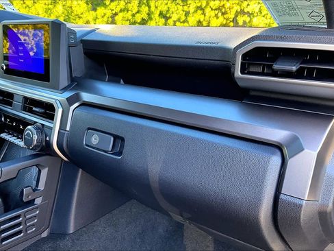 Used 2025 Toyota 4Runner SR5 image 17