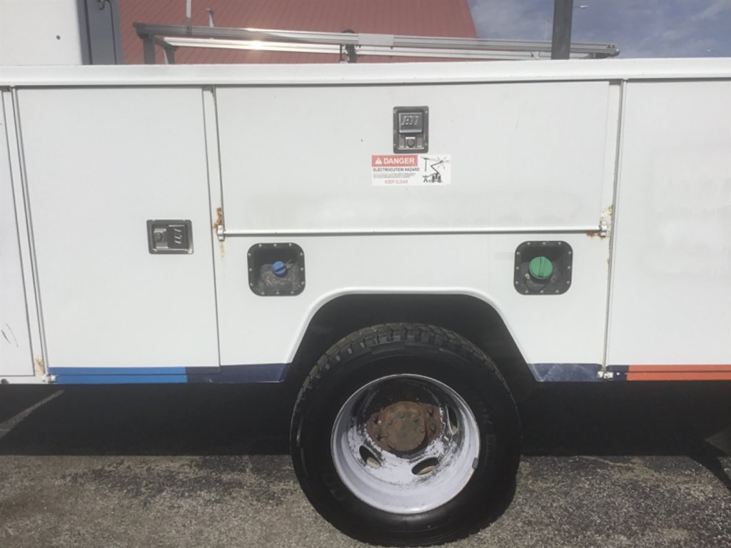 Used 2011 Ford F450 XL w/ PWR Equipment Group RWD image 8