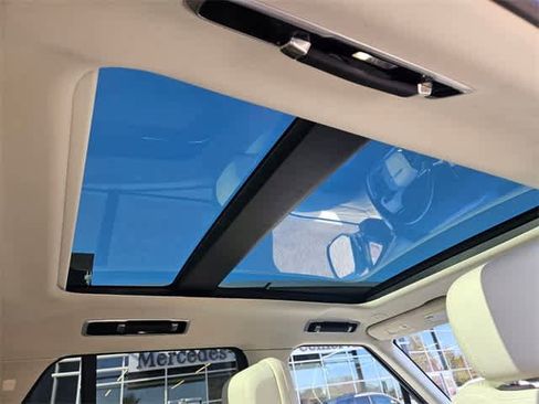 Used 2023 Land Rover Range Rover SE image 22