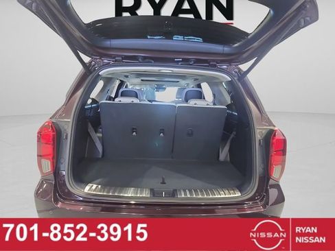 Used 2023 Hyundai Palisade Calligraphy image 42