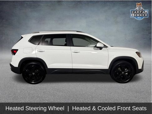 Used 2025 Volkswagen Taos SEL AWD/4WD image 10