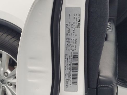 Used 2020 Dodge Durango SXT w/ 3rd Row Seating Group image 33