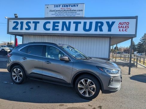 Used 2024 Ford Escape Platinum image 1