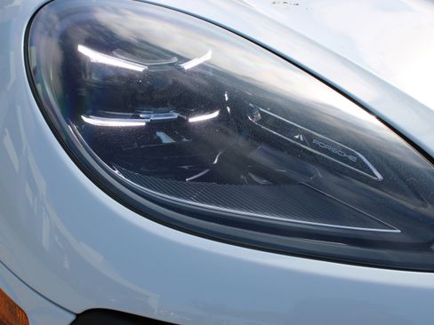 New 2026 Porsche Macan AWD/4WD image 11