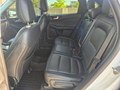 Used 2021 Ford Escape SE w/ Convenience Package FWD image 10
