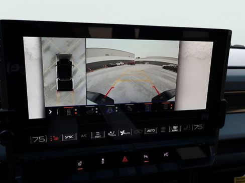 Used 2025 GMC Hummer EV 3X image 24