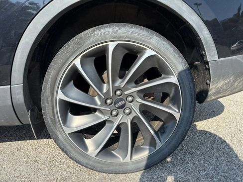 Used 2019 Lincoln Nautilus Reserve AWD/4WD image 8