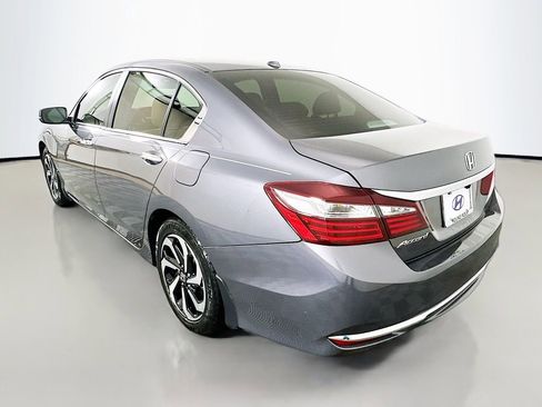 Used 2016 Honda Accord EX image 7