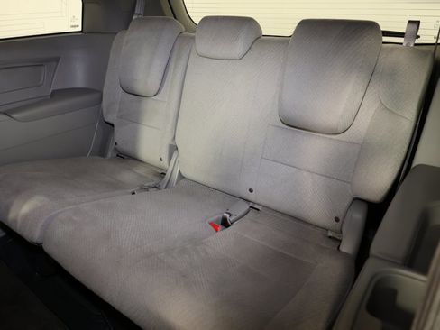 Used 2016 Honda Odyssey SE image 10