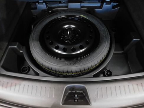 Used 2024 Cadillac XT4 Luxury w/ Cold Weather Package image 87