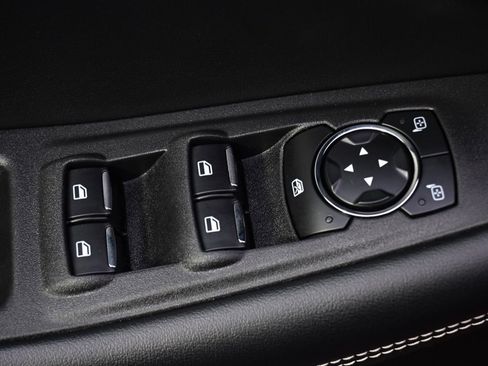 Used 2024 Ford Edge ST image 23