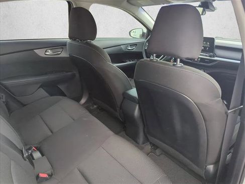 Used 2021 Kia Forte LXS FWD image 21
