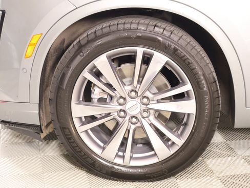 Used 2025 Cadillac XT6 Premium Luxury w/ Technology Package FWD image 19