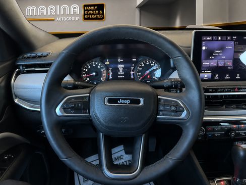 Certified 2024 Jeep Compass Limited AWD/4WD image 3