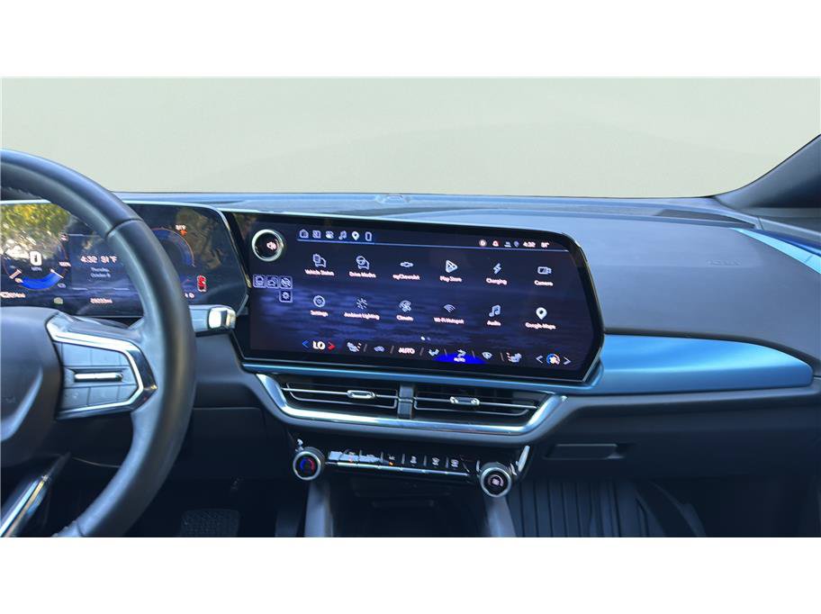 Used 2024 Chevrolet Equinox EV LT FWD image 29