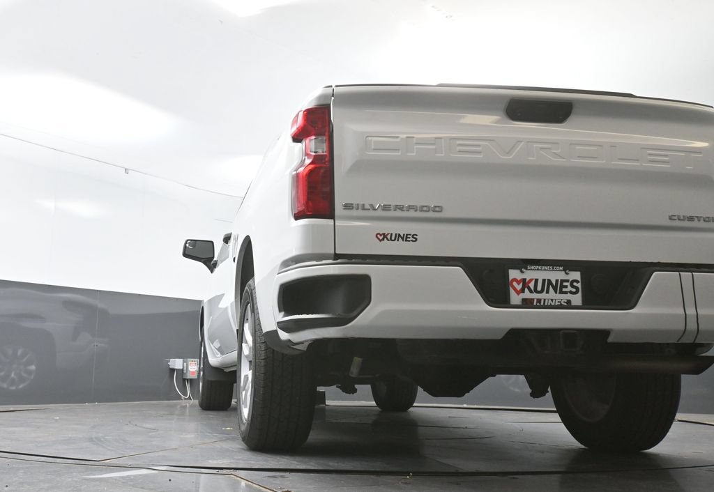 Used 2023 Chevrolet Silverado 1500 Custom AWD/4WD image 51