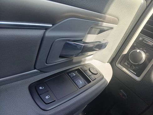 Used 2015 RAM 1500 Tradesman w/ Power & Remote Entry Group AWD/4WD image 22