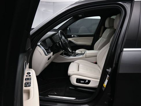 Used 2020 BMW X5 xDrive40i w/ Executive Package AWD/4WD image 12