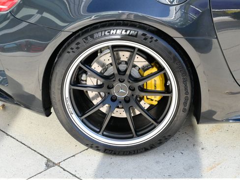 Used 2019 Mercedes-Benz AMG GT R image 11