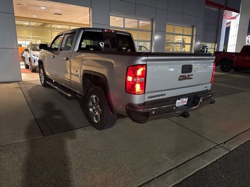 Used 2015 GMC Sierra 1500 SLT w/ SLT Preferred Package image 4