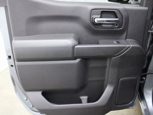 Used 2020 Chevrolet Silverado 1500 LT w/ All-Star Edition image 15