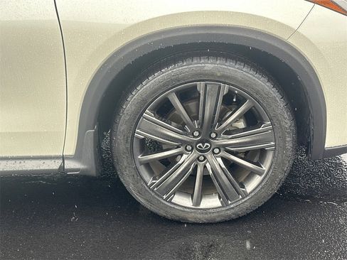 Used 2020 INFINITI QX50 Essential w/ Edition 30 Package image 12