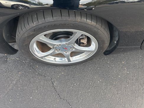 Used 2004 Chevrolet Corvette Convertible w/ Preferred Equipment Group image 20