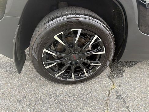 Used 2018 GMC Terrain SLE w/ Driver Convenience Package FWD image 34