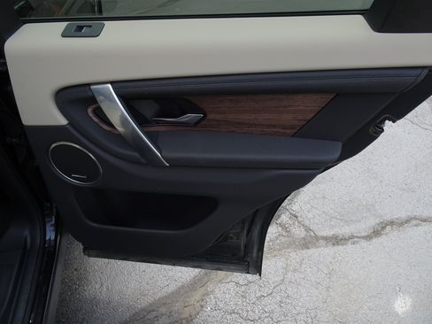 Certified 2025 Land Rover Discovery Sport S AWD/4WD image 23