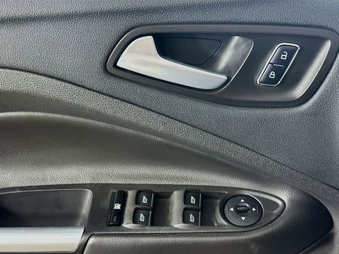 Used 2016 Ford Escape SE w/ Equipment Group 201A image 21