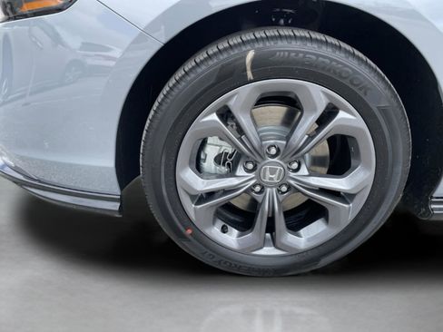 New 2025 Honda Accord EX-L image 32