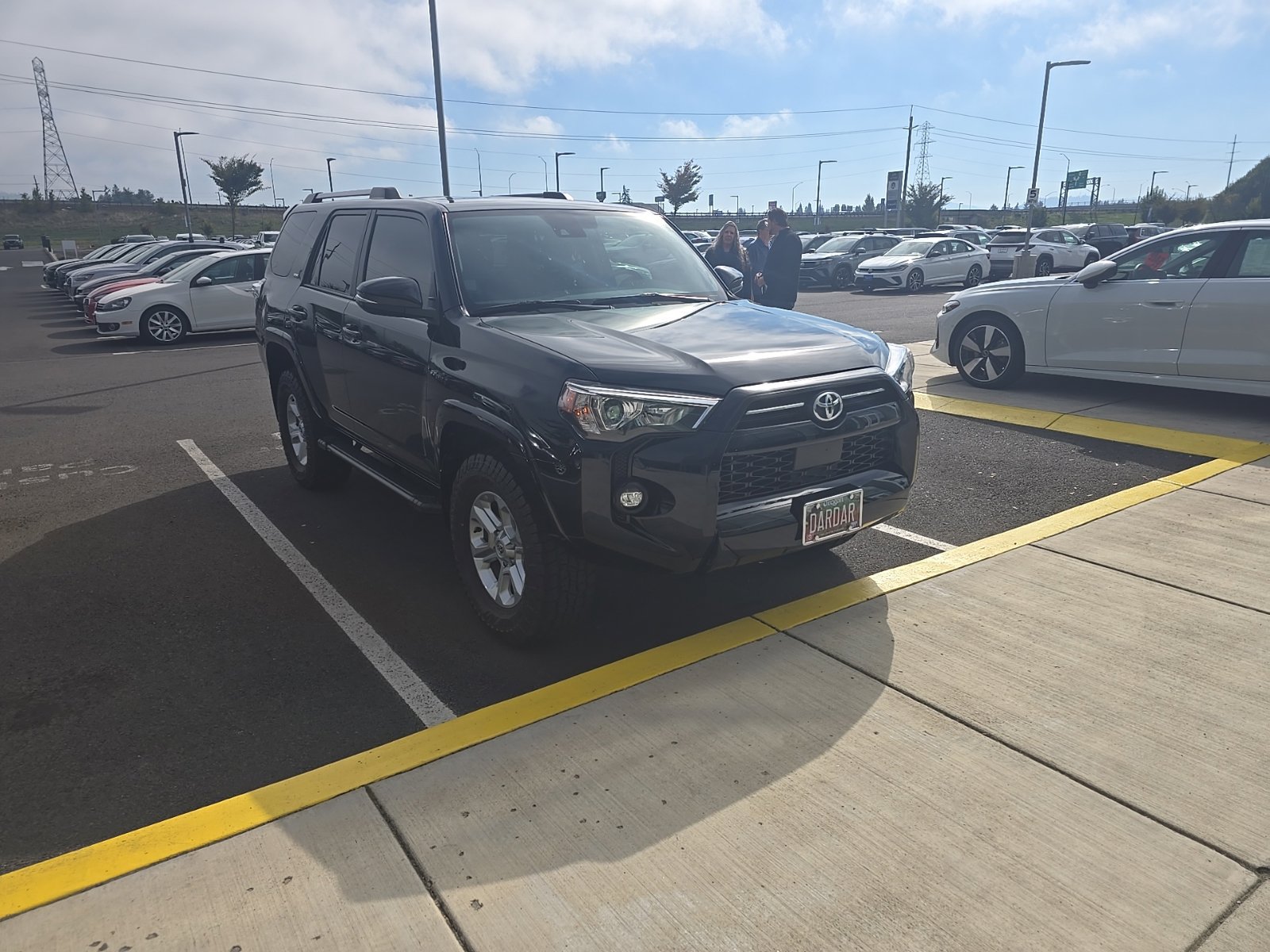 Used 2023 Toyota 4Runner SR5 Premium w/ Moonroof Package AWD/4WD image 4