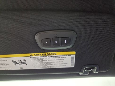 New 2026 Chrysler Pacifica Select FWD image 21