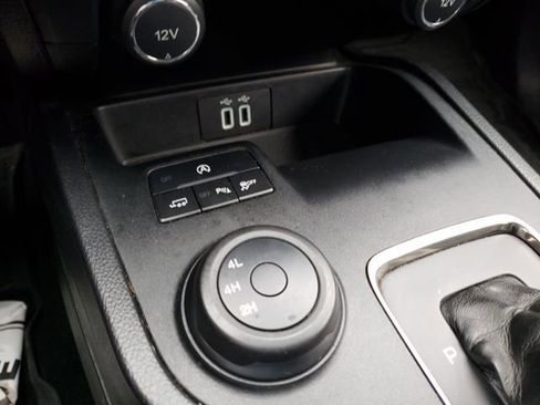 Used 2019 Ford Ranger Lariat w/ Equipment Group 501A Mid image 25